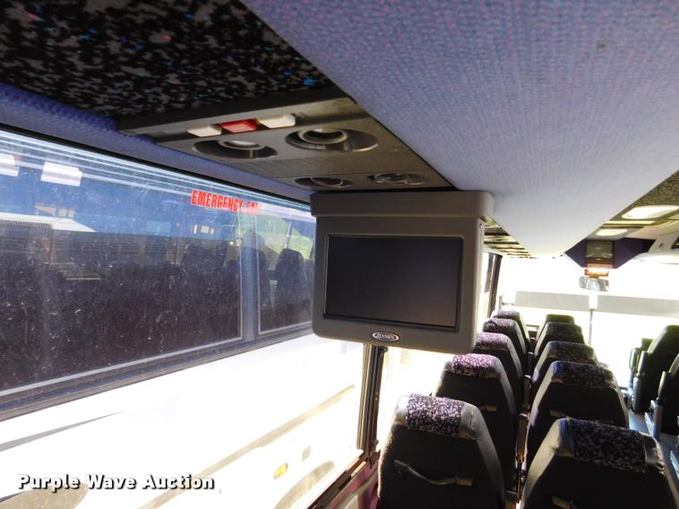 image for item DA3024 1998 Van Hool T940 coach bus