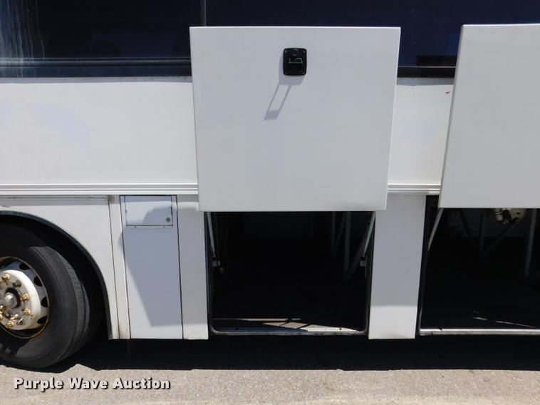 image for item DA3024 1998 Van Hool T940 coach bus