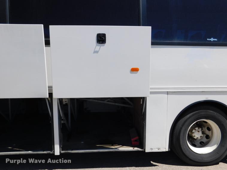 image for item DA3024 1998 Van Hool T940 coach bus