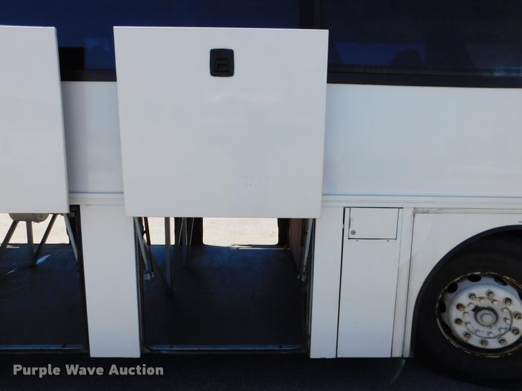 image for item DA3024 1998 Van Hool T940 coach bus