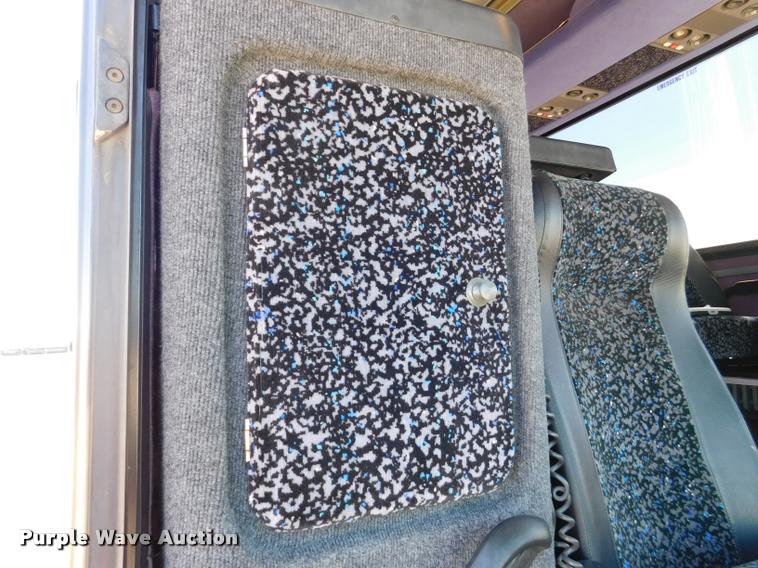 image for item DA3024 1998 Van Hool T940 coach bus