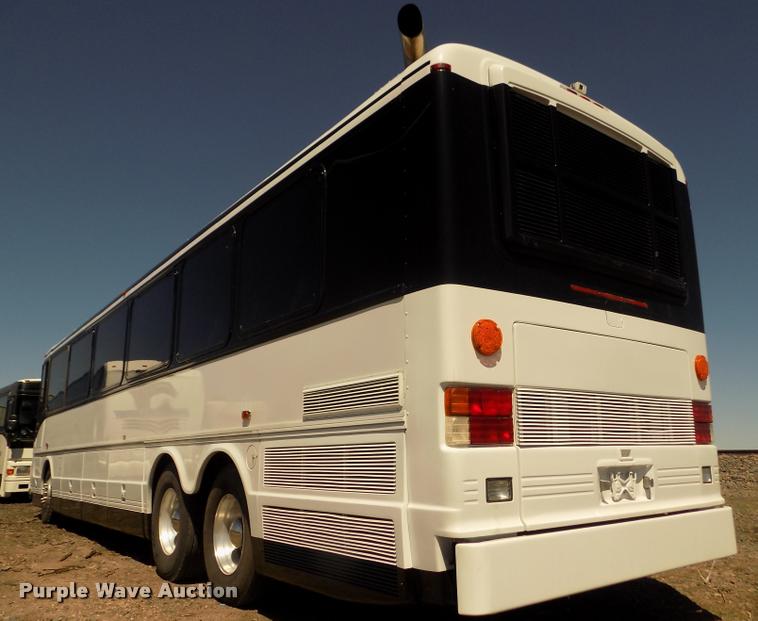 image for item DA3025 2000 Blue Bird LTC40 coach bus