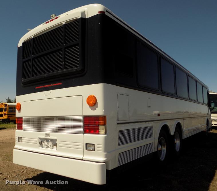 image for item DA3025 2000 Blue Bird LTC40 coach bus