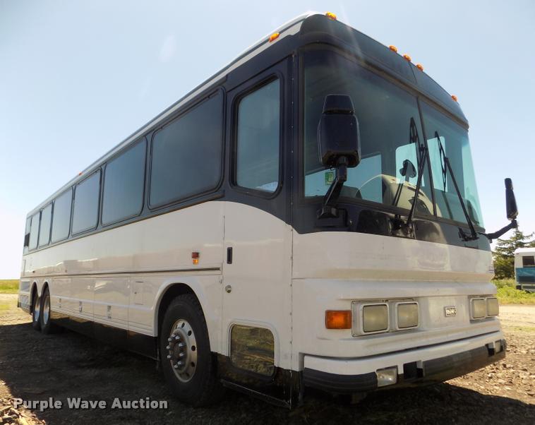 image for item DA3025 2000 Blue Bird LTC40 coach bus