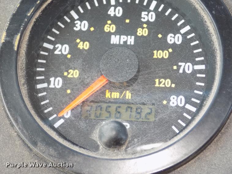 image for item DA3025 2000 Blue Bird LTC40 coach bus