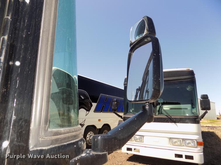 image for item DA3025 2000 Blue Bird LTC40 coach bus