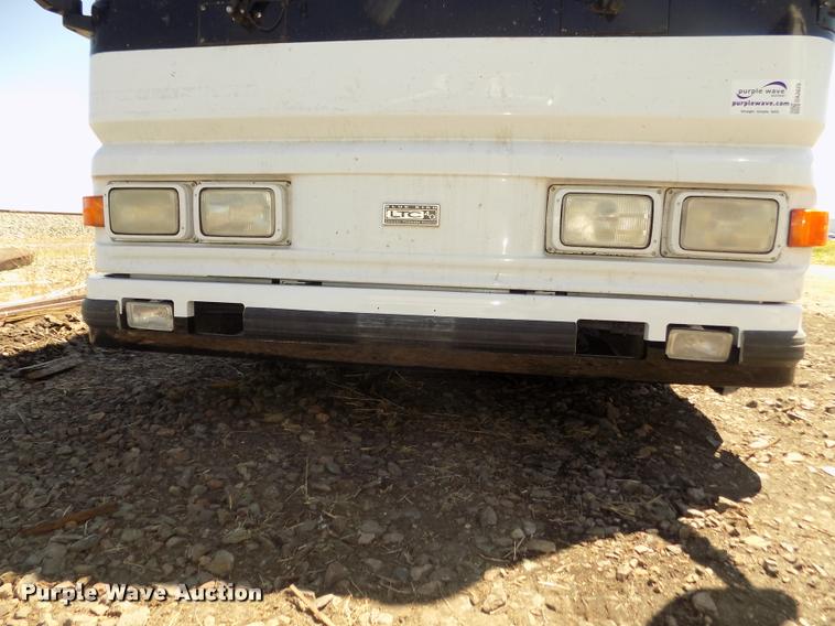 image for item DA3025 2000 Blue Bird LTC40 coach bus