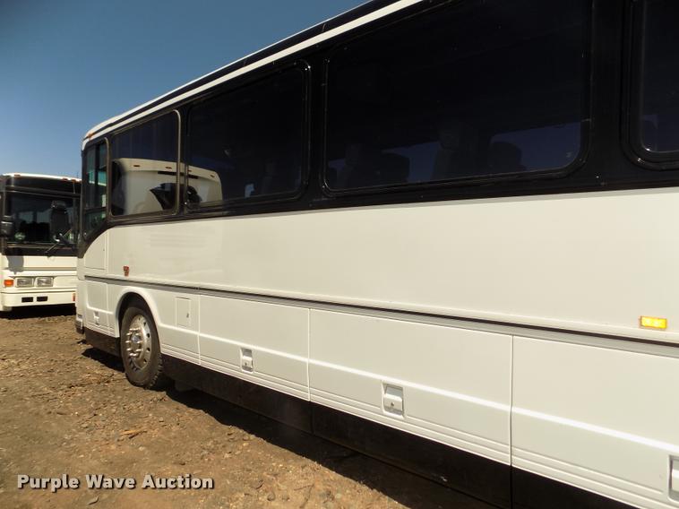 image for item DA3025 2000 Blue Bird LTC40 coach bus