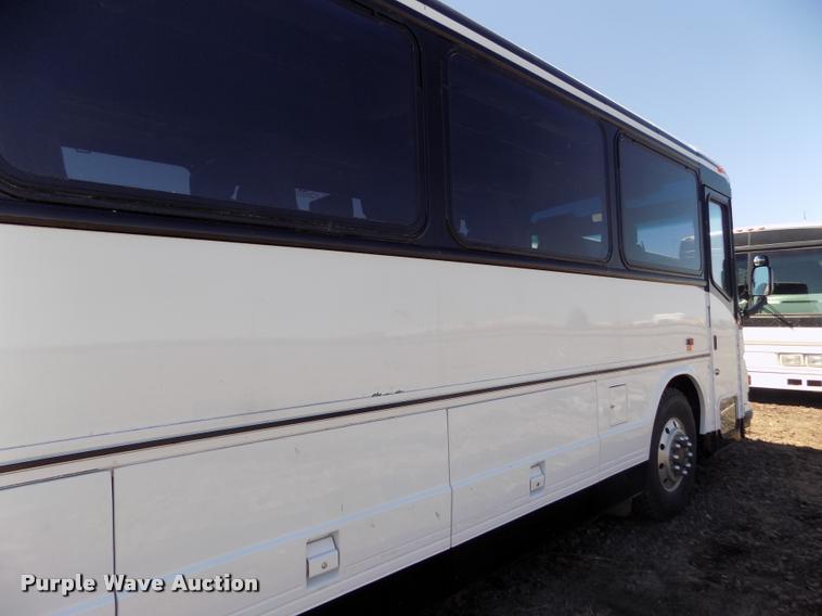 image for item DA3025 2000 Blue Bird LTC40 coach bus