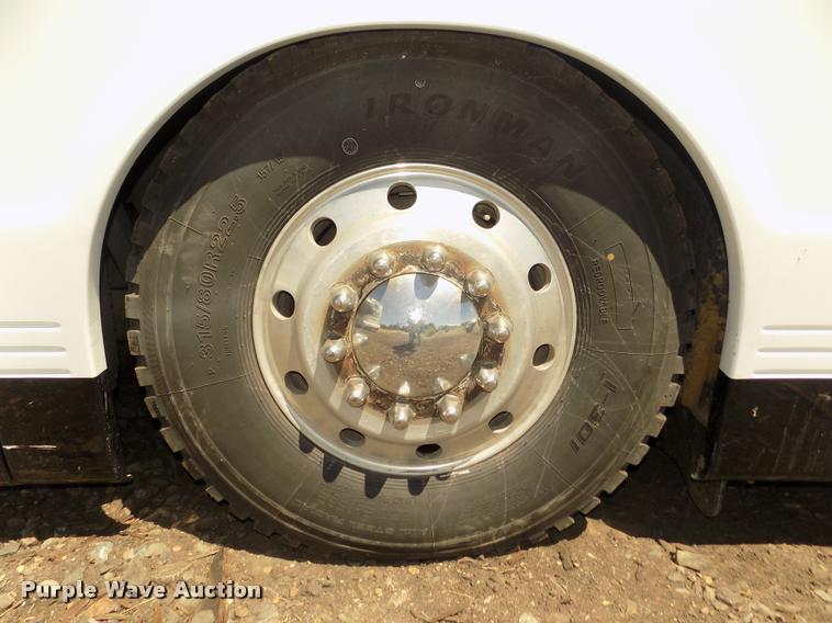 image for item DA3025 2000 Blue Bird LTC40 coach bus