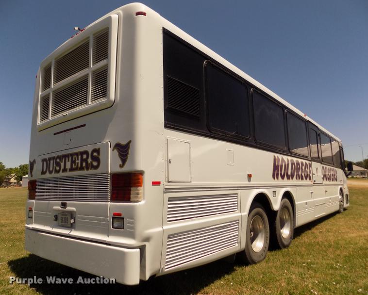 image for item DA3026 2000 Blue Bird LTC40 bus