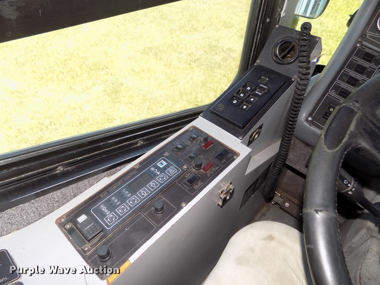 image for item DA3026 2000 Blue Bird LTC40 bus