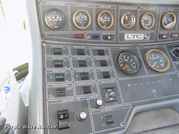 image for item DA3026 2000 Blue Bird LTC40 bus