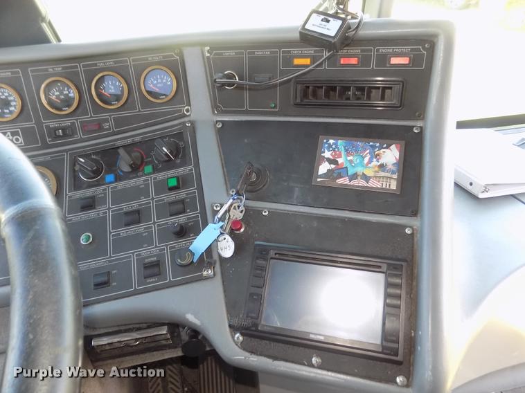 image for item DA3026 2000 Blue Bird LTC40 bus