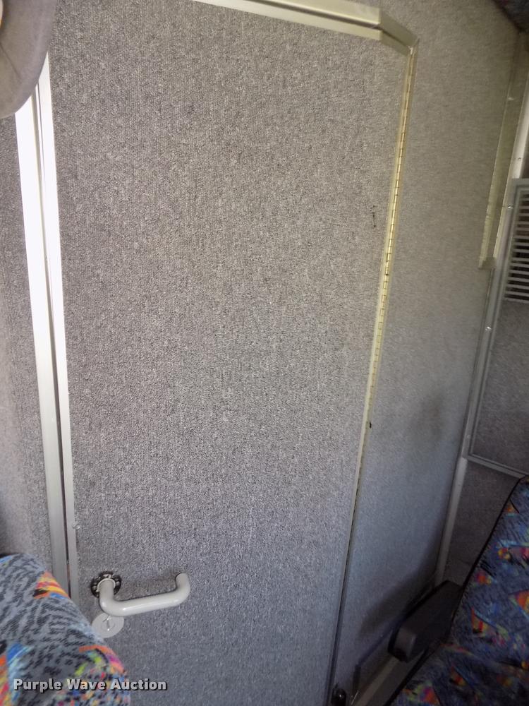 image for item DA3026 2000 Blue Bird LTC40 bus