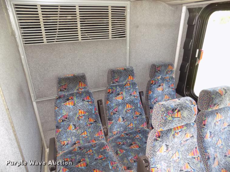 image for item DA3026 2000 Blue Bird LTC40 bus