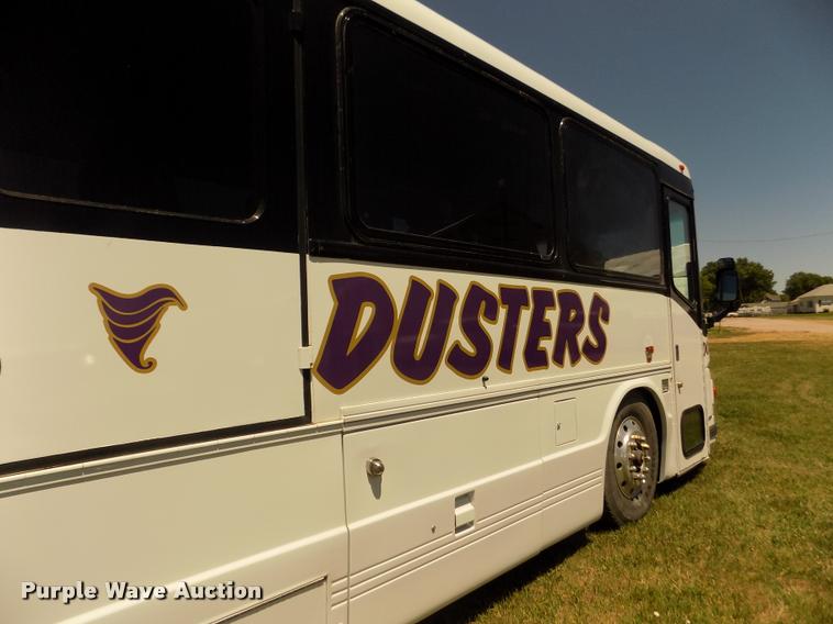 image for item DA3026 2000 Blue Bird LTC40 bus