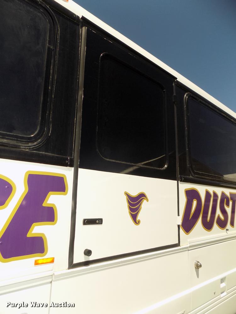 image for item DA3026 2000 Blue Bird LTC40 bus