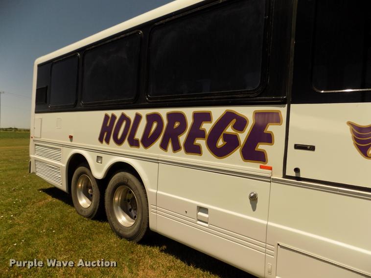 image for item DA3026 2000 Blue Bird LTC40 bus