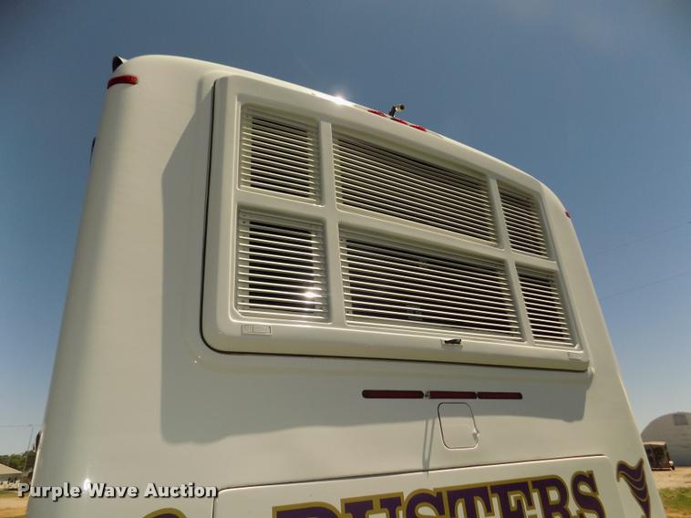 image for item DA3026 2000 Blue Bird LTC40 bus