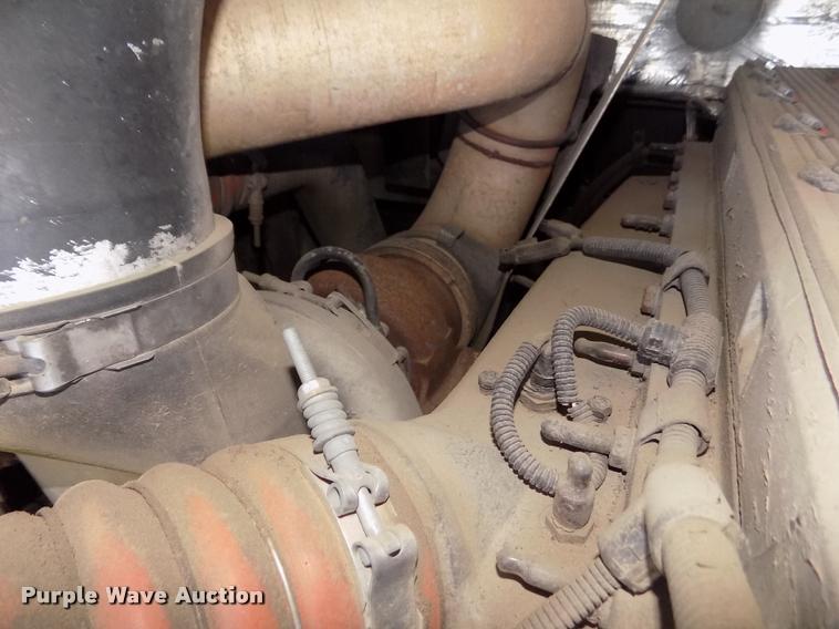 image for item DA3026 2000 Blue Bird LTC40 bus