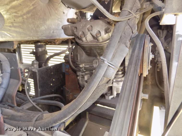 image for item DA3026 2000 Blue Bird LTC40 bus