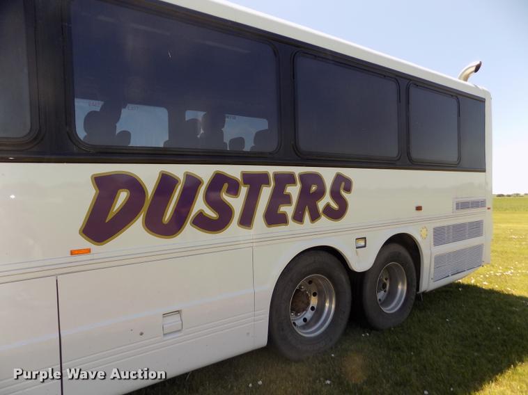 image for item DA3026 2000 Blue Bird LTC40 bus