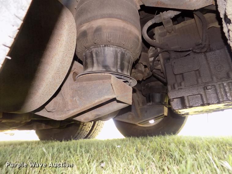 image for item DA3026 2000 Blue Bird LTC40 bus