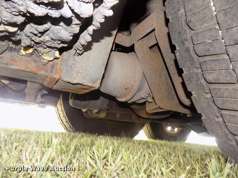 image for item DA3026 2000 Blue Bird LTC40 bus