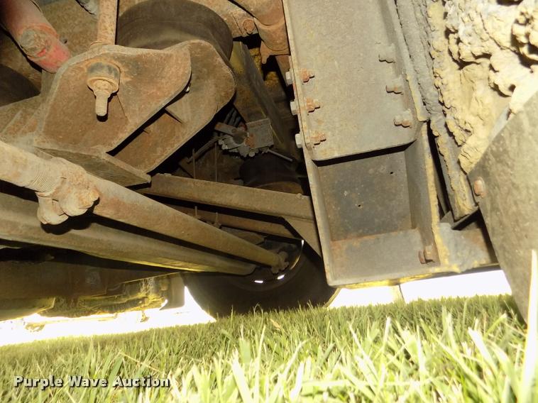 image for item DA3026 2000 Blue Bird LTC40 bus