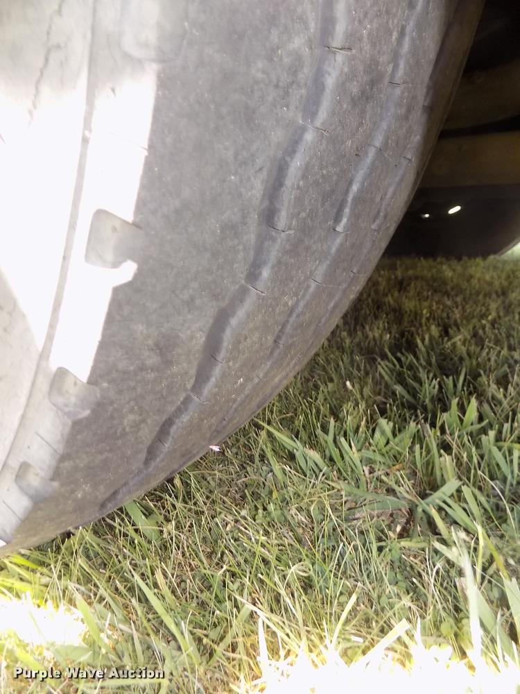 image for item DA3026 2000 Blue Bird LTC40 bus