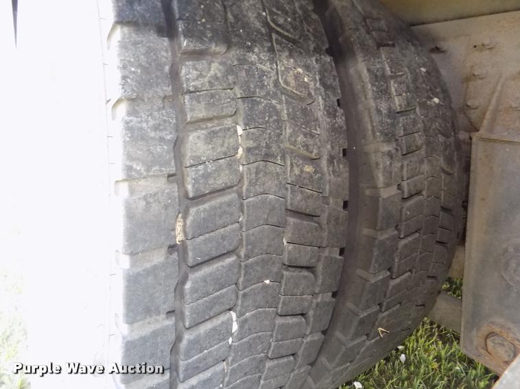 image for item DA3026 2000 Blue Bird LTC40 bus