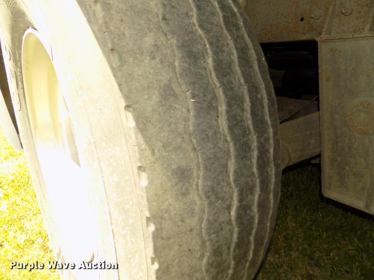 image for item DA3026 2000 Blue Bird LTC40 bus