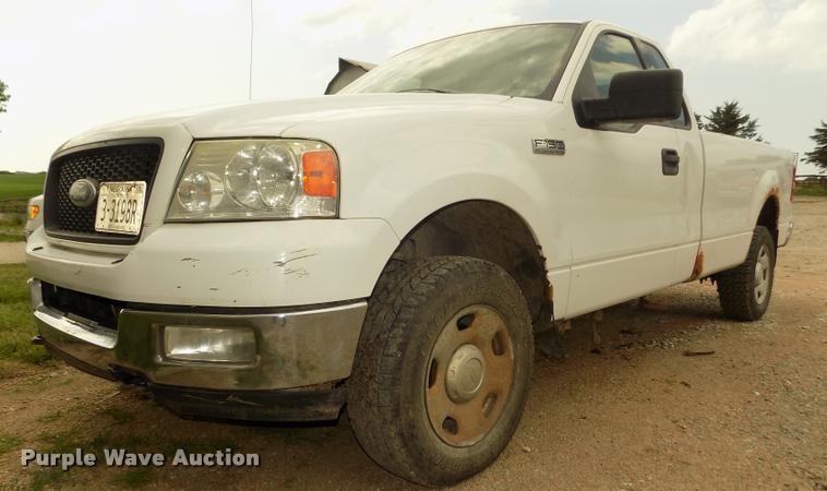image for item DA3033 2004 Ford F150 XLT pickup truck