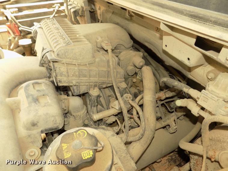 image for item DA3033 2004 Ford F150 XLT pickup truck