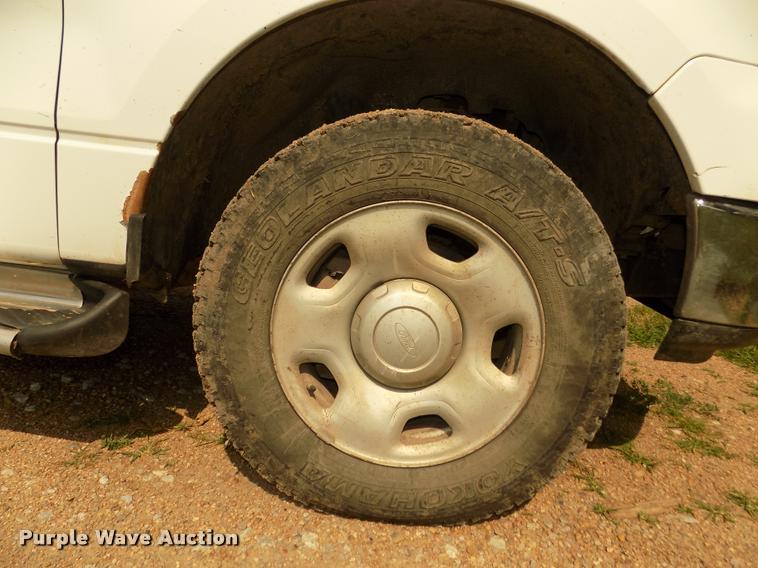 image for item DA3033 2004 Ford F150 XLT pickup truck