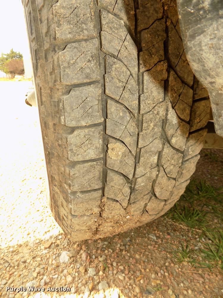 image for item DA3033 2004 Ford F150 XLT pickup truck