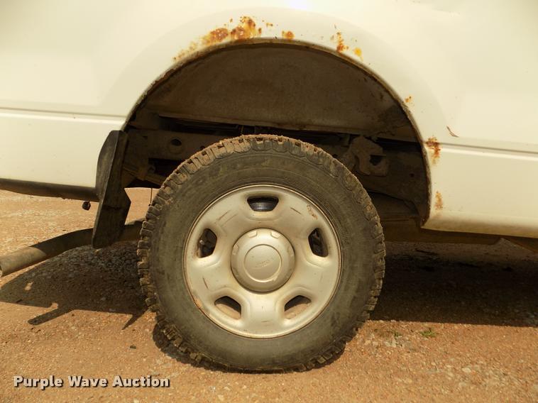 image for item DA3033 2004 Ford F150 XLT pickup truck