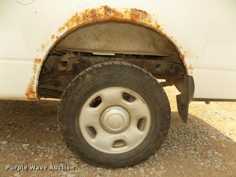 image for item DA3033 2004 Ford F150 XLT pickup truck