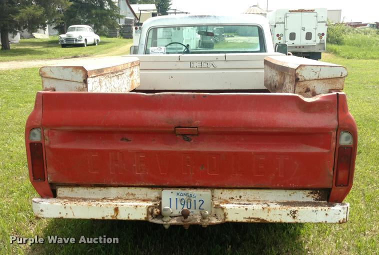 image for item DA5546 1971 Chevrolet C20 Long Horn edition pickup truck