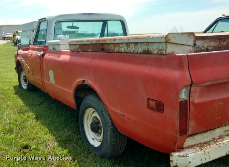 image for item DA5546 1971 Chevrolet C20 Long Horn edition pickup truck