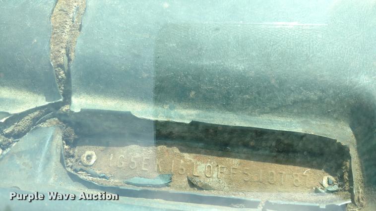 image for item DA5550 1985 GMC Sierra Classic Suburban SUV