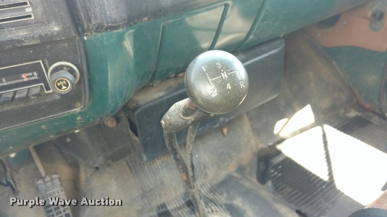 image for item DA5553 1974 Chevrolet C60 grain truck