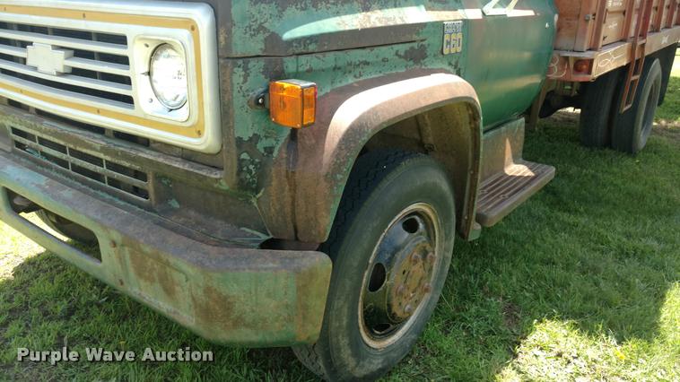 image for item DA5553 1974 Chevrolet C60 grain truck
