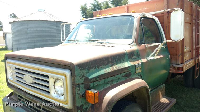 image for item DA5553 1974 Chevrolet C60 grain truck