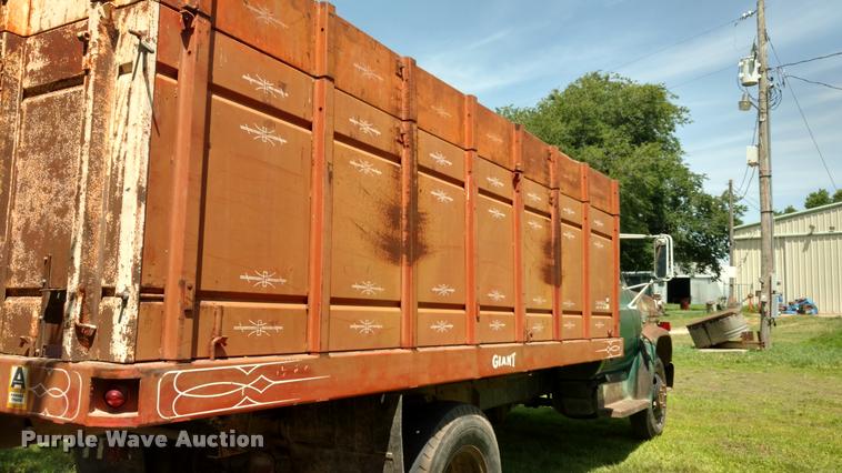 image for item DA5553 1974 Chevrolet C60 grain truck