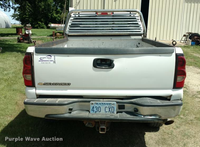 image for item DA5555 2007 Chevrolet Silverado 2500HD Ext. Cab pickup truck