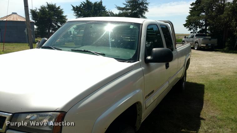 image for item DA5555 2007 Chevrolet Silverado 2500HD Ext. Cab pickup truck