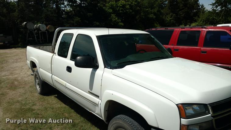 image for item DA5555 2007 Chevrolet Silverado 2500HD Ext. Cab pickup truck