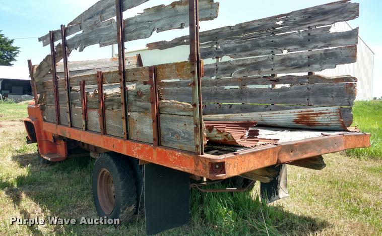 image for item DA5562 1958 Chevrolet Viking 50 grain truck